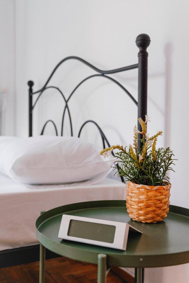 Urban Escape Next To Acropolis And Athens City Center Екстериор снимка